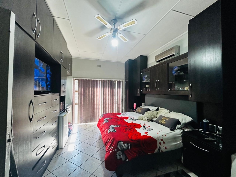 6 Bedroom Property for Sale in Sasol Free State